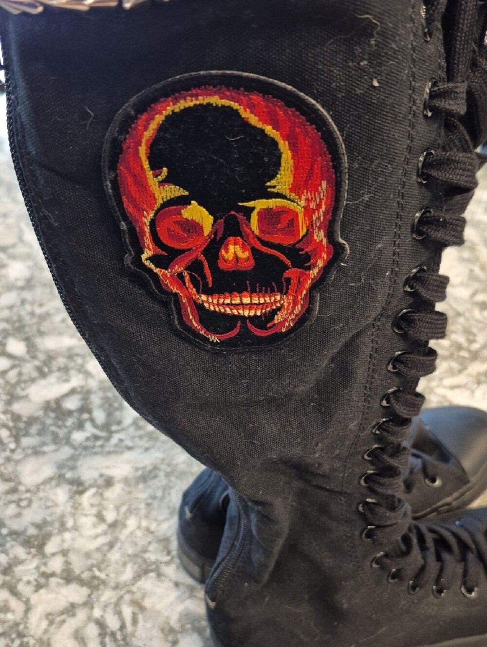 Converse All Stars Black Knee-High Lace-Up Canvas Boots with Pink Patch & Skull - Picture 3 of 13